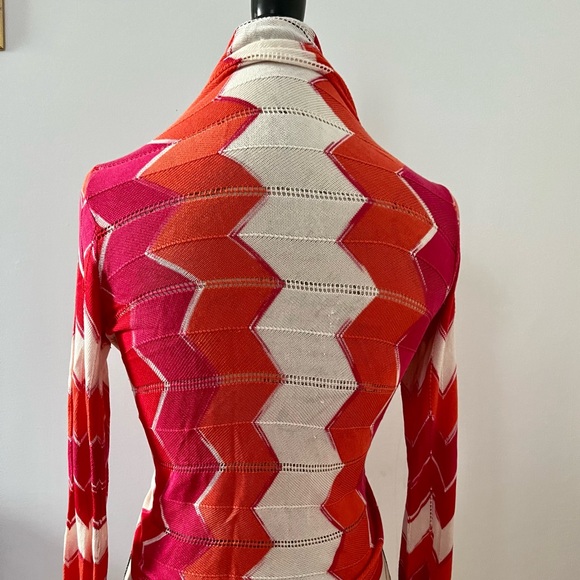 BCBG MAX AZRIA Cardigan - Picture 9 of 10